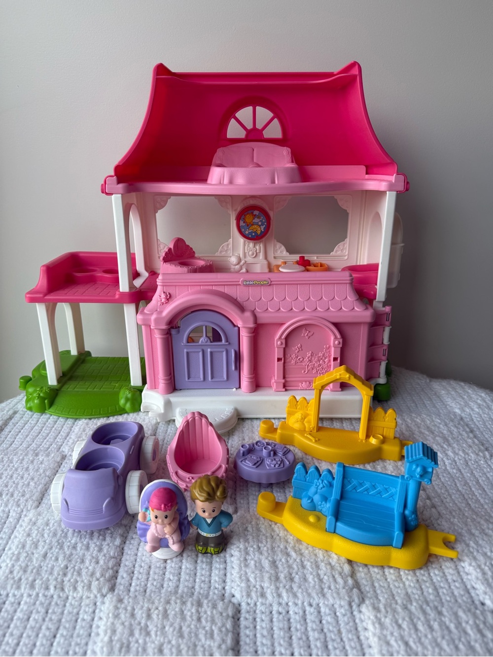 Fisher-Price Little People Happy Sounds Home